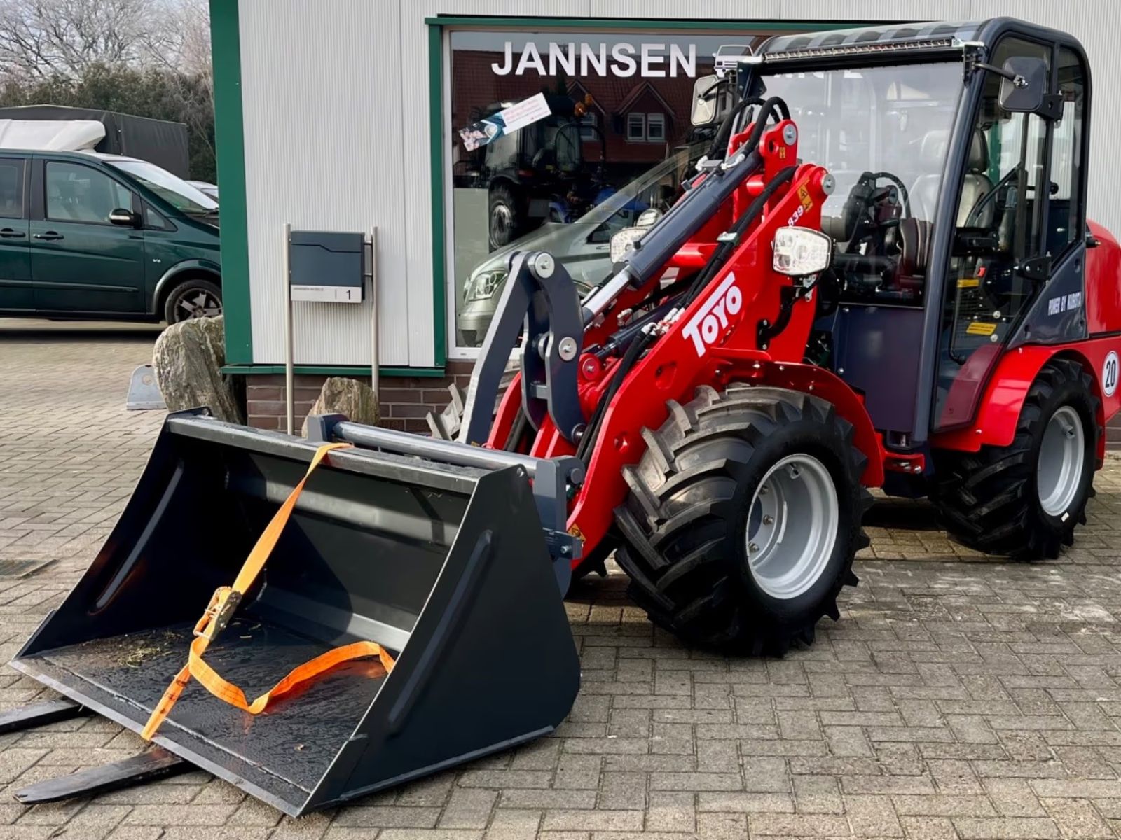 Jannsen_Automobile_Landmaschinen_Toyo_839_02